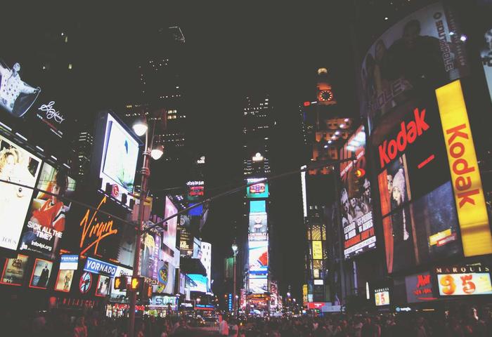 TOP1体育 覆盖足球、篮球、网球、电竞等顶级赛事的综合体育资讯平台展示图